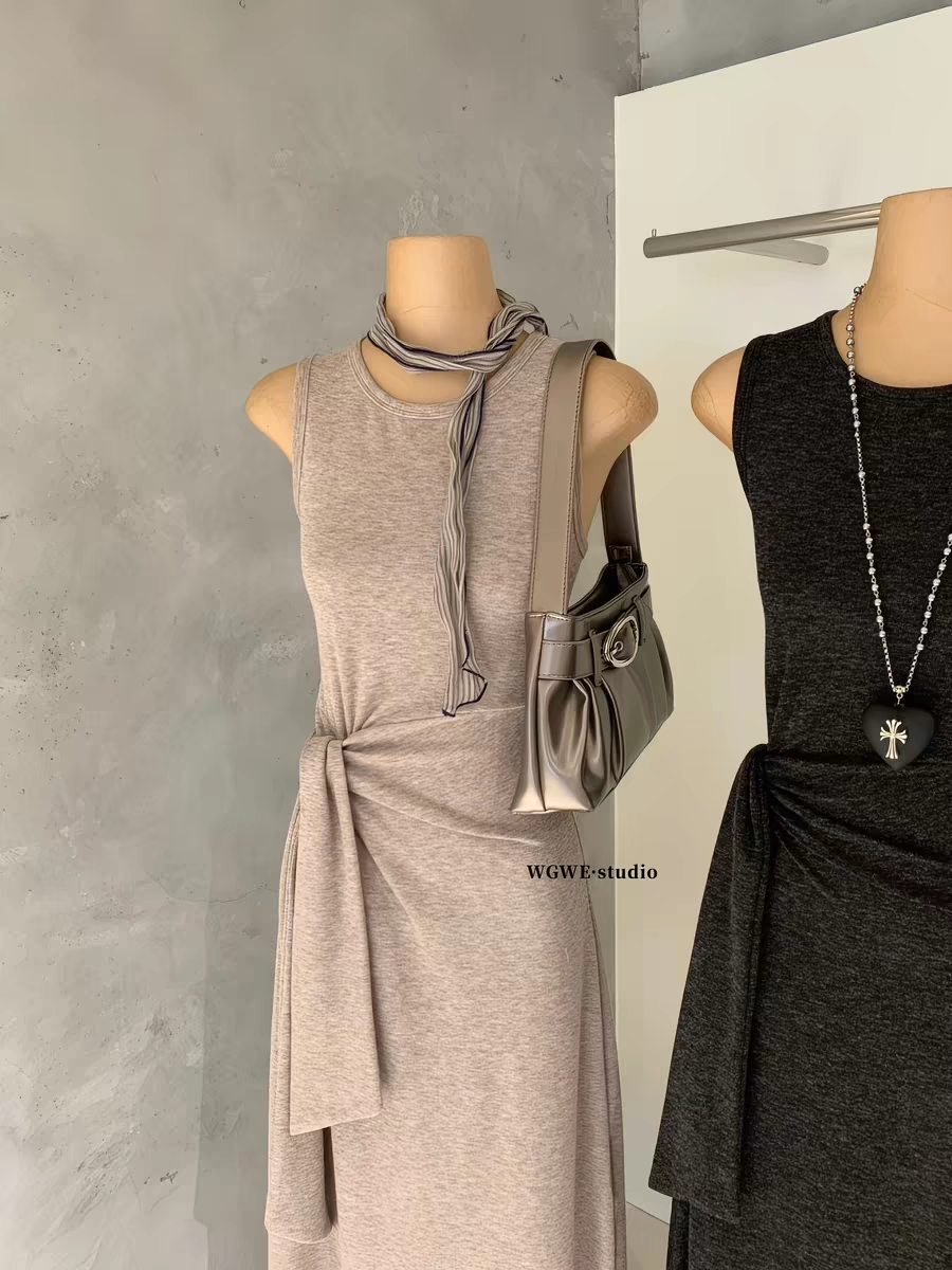 春夏｜極簡綁帶收腰無袖開叉連身裙