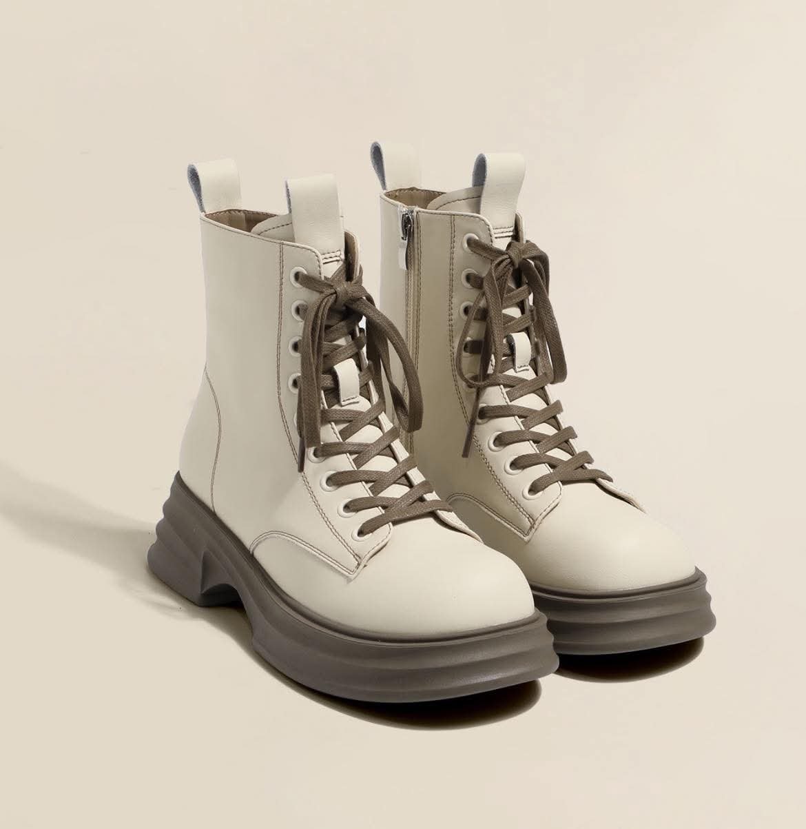 百搭英倫風復古厚底短靴  現貨白色黑色