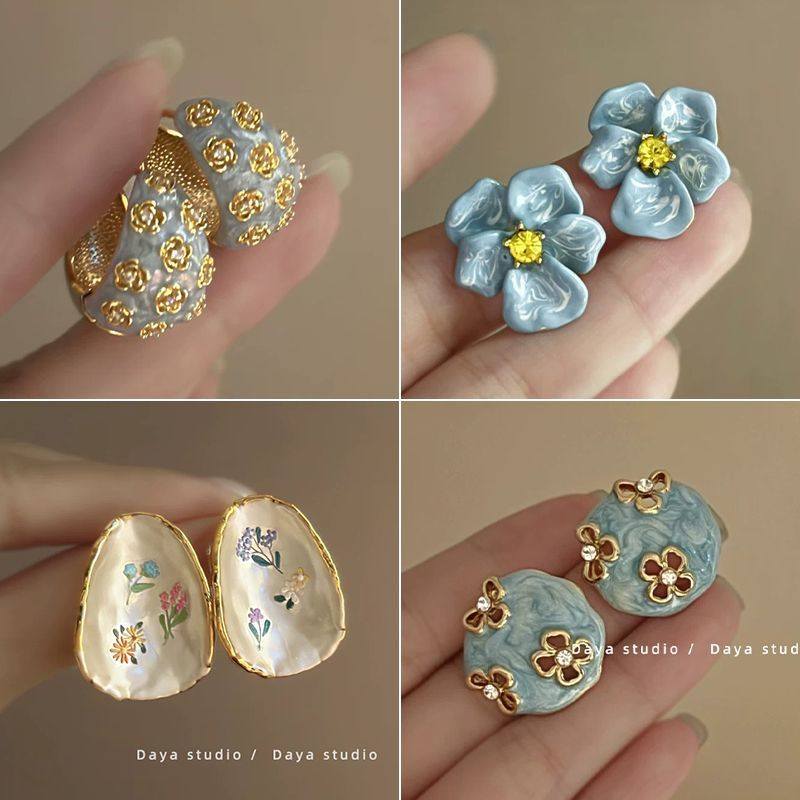 浮雕霧霾藍 法式復古滴釉玫瑰花朵耳環4入組