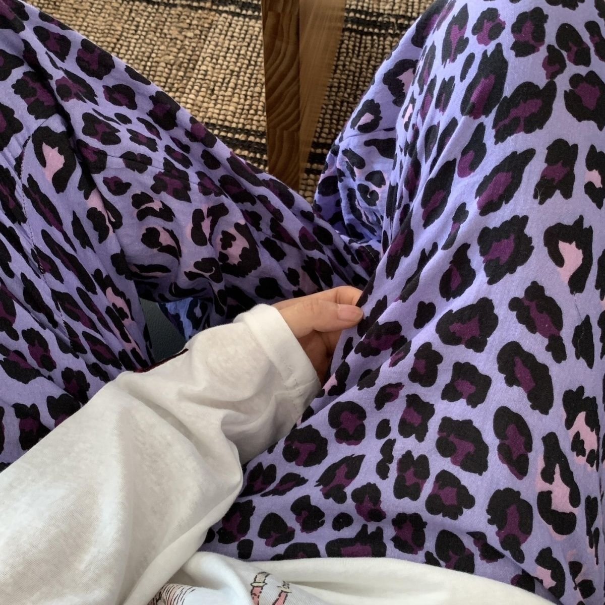 可以直接穿出門的 但一穿上就不想脫的那種居家褲