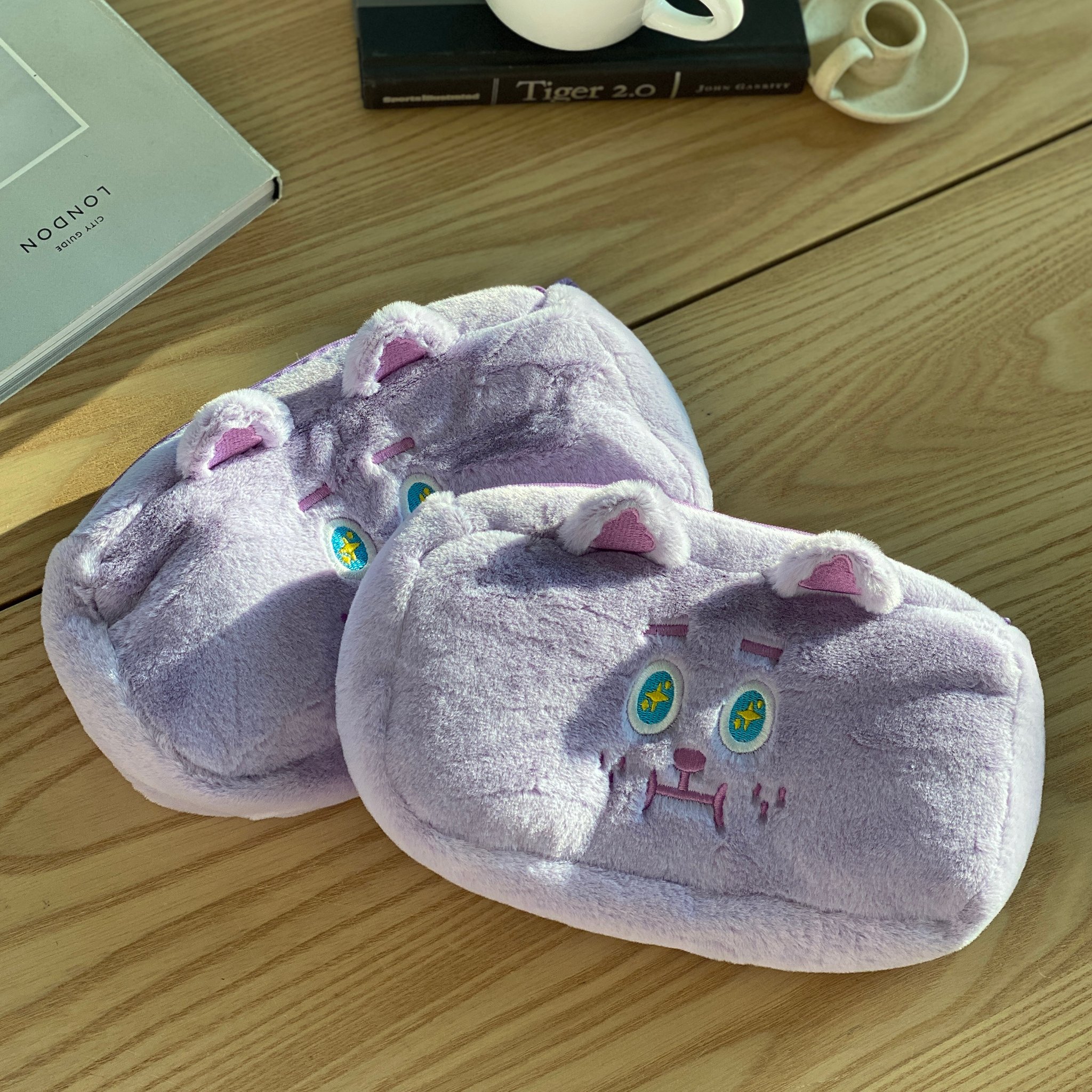 毛絨絨雪莉熊旅行收納包