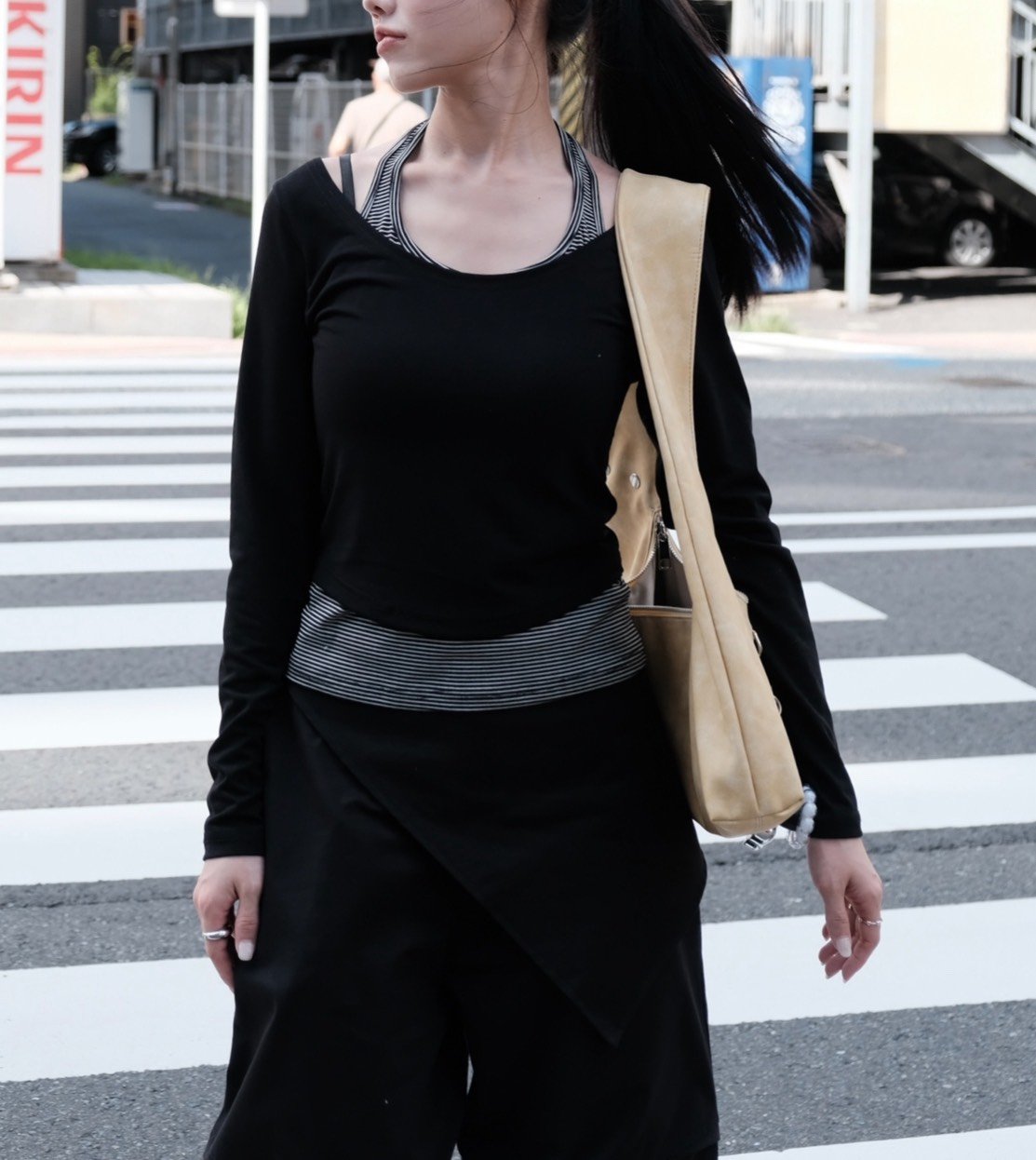 韓裡韓氣掛脖假兩件上衣 1color