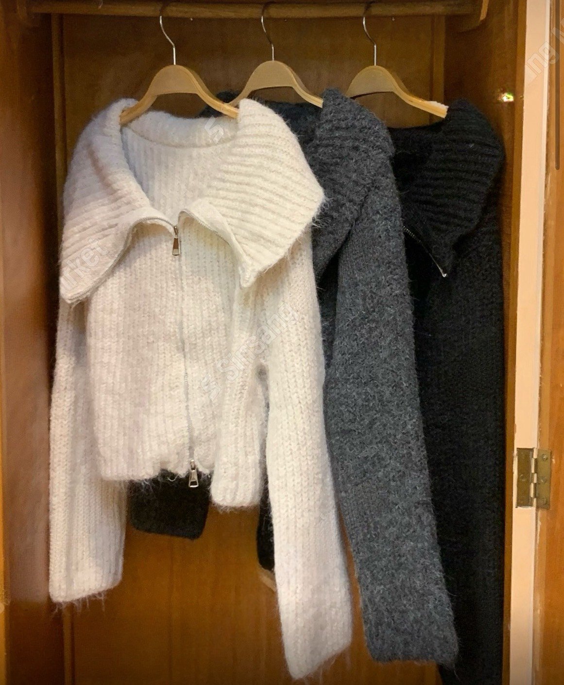 大翻領厚實短版針織衣 3colors