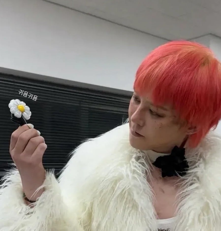 預購G-DRAGON MINI LIGHT KEYRING 預購G-DRAGON MINI LIGHT KEYRING