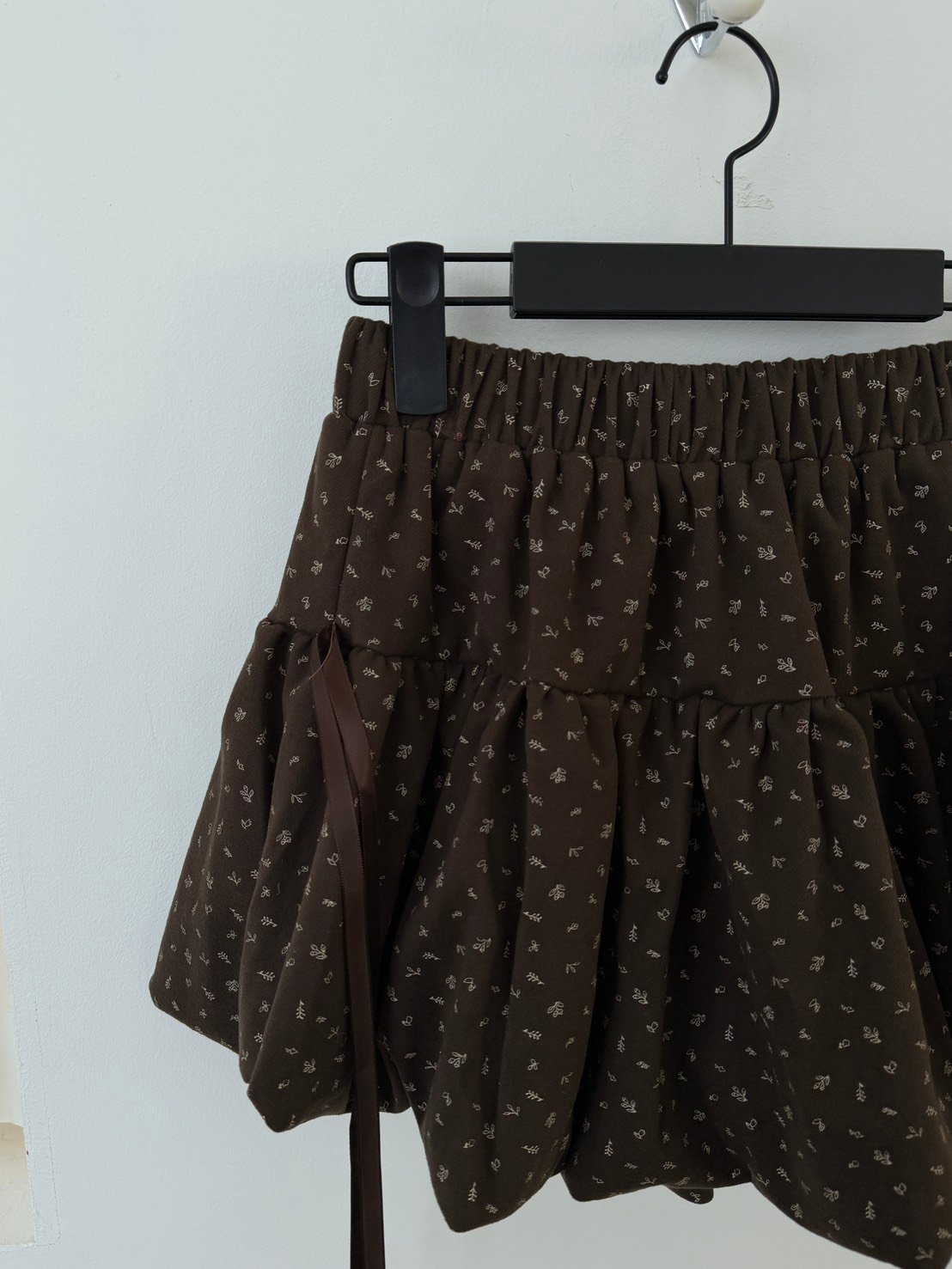 側綁帶甜美碎花短裙 2colors