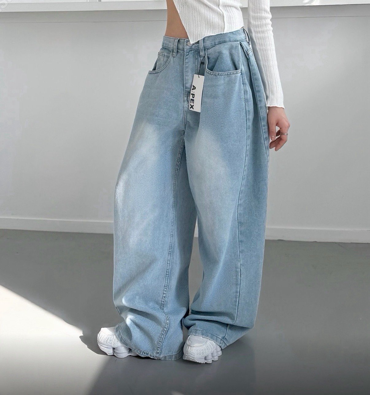 低腰側邊抓摺落地牛仔寬褲 2colors