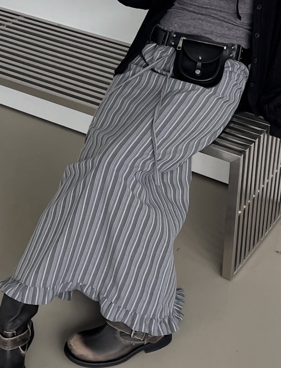 日系文青直線條紋長裙 1color