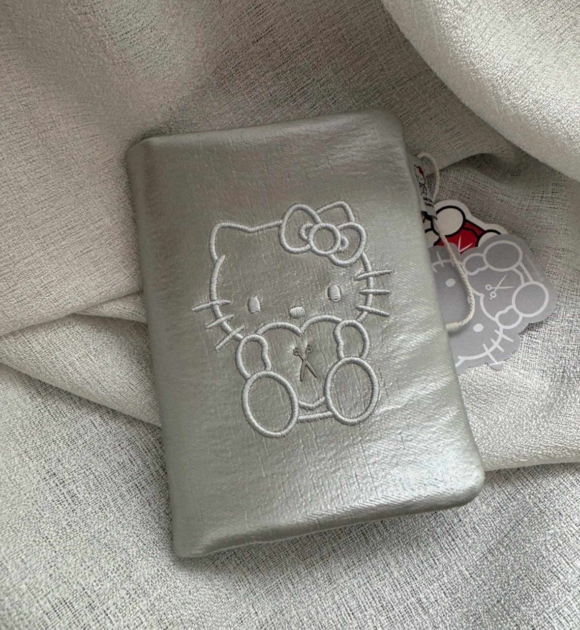 Josephandstacey x Hello kitty ღ 護照套