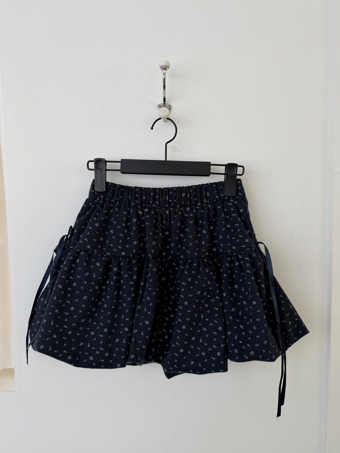 側綁帶甜美碎花短裙 2colors