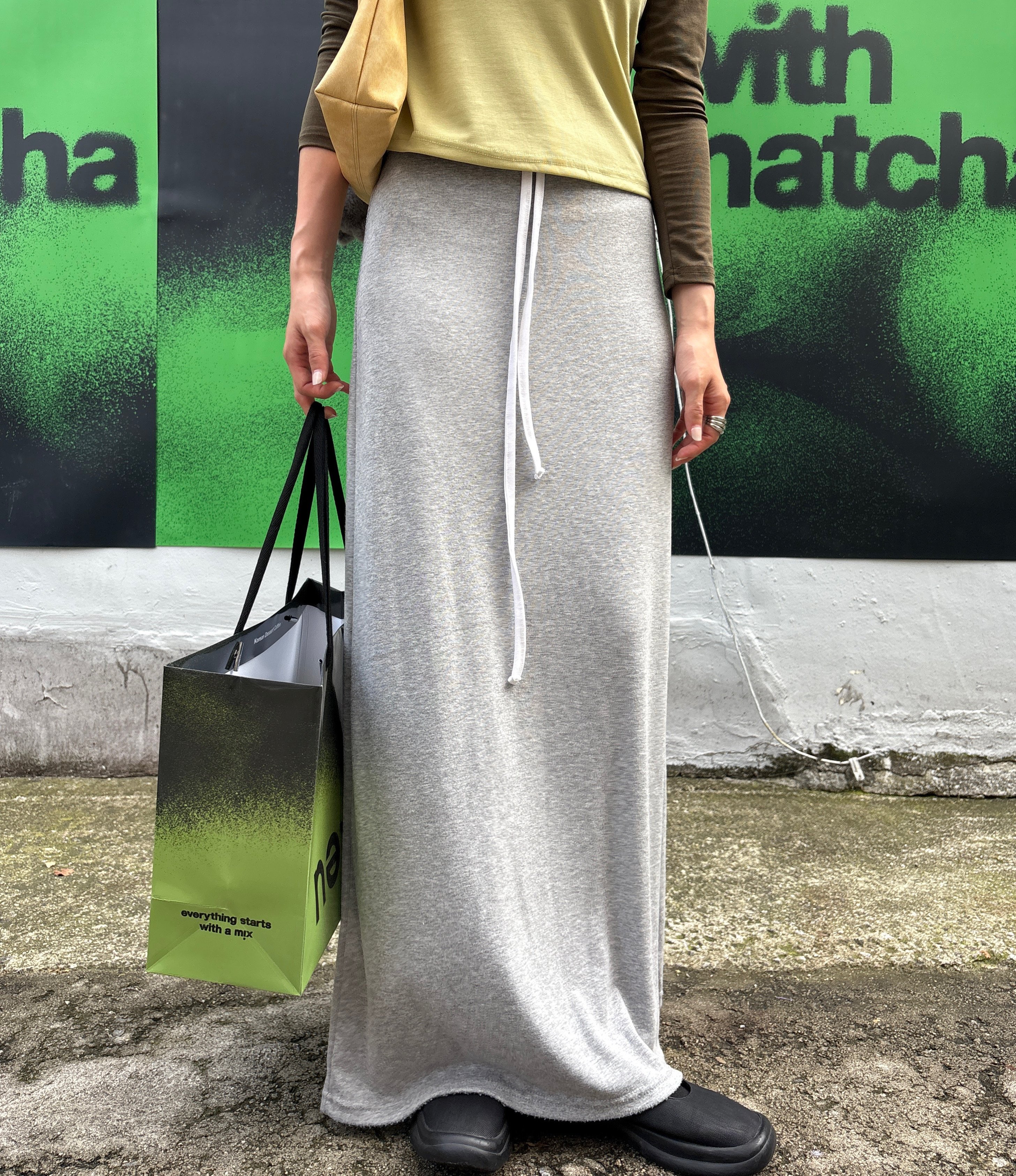 日系垂墜感一字落地長裙 2colors