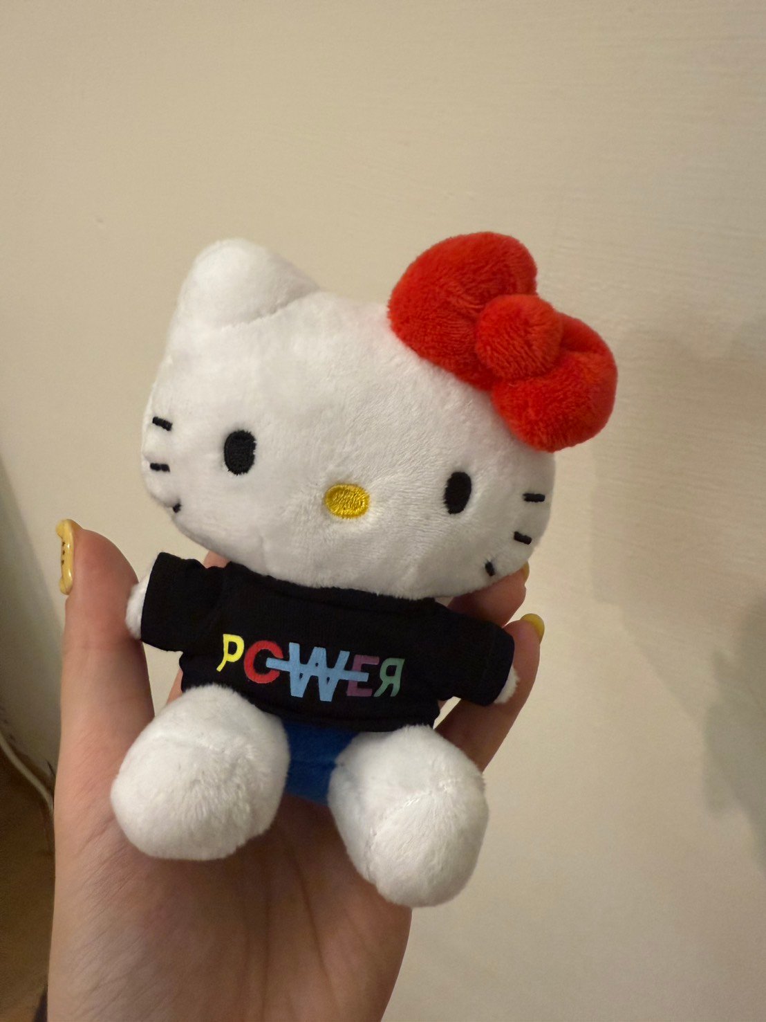 GD同款凱蒂貓的POWER衣