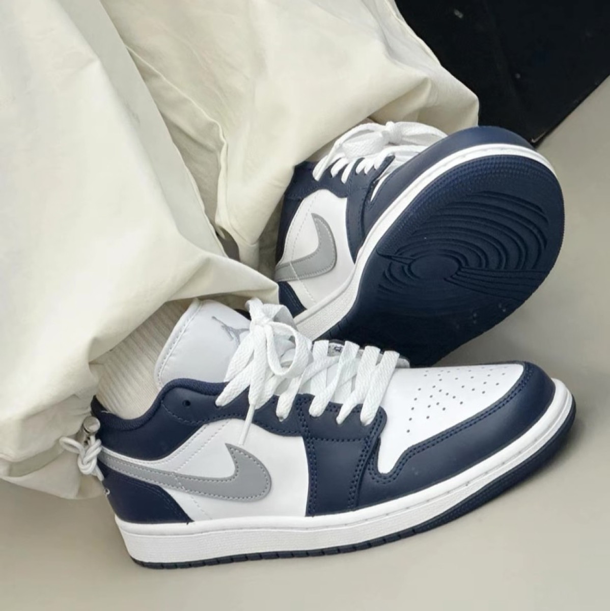 【藍調之光】Air Jordan 1 Low 藍灰勾｜553558-141