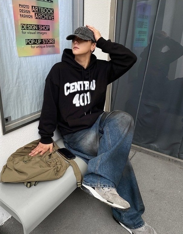 【廠商斷貨最後機會】CENTRAL 401 噪點噴漆印花帽T