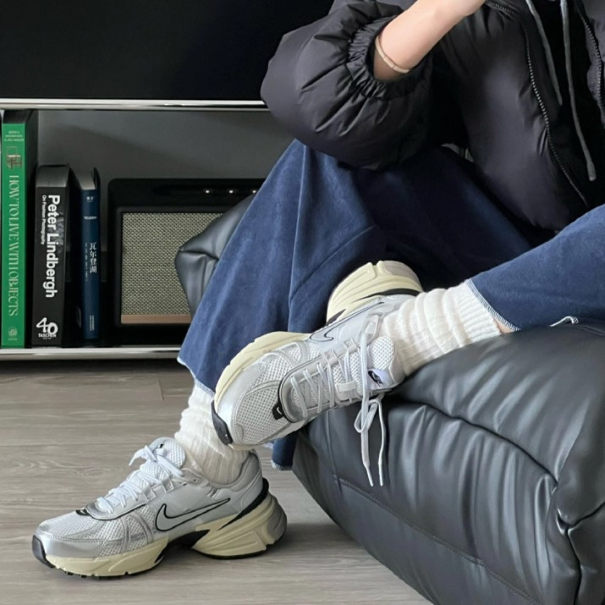 【限定折扣】Nike V2k Run "Metallic Silver" 白灰銀｜HJ4497-100