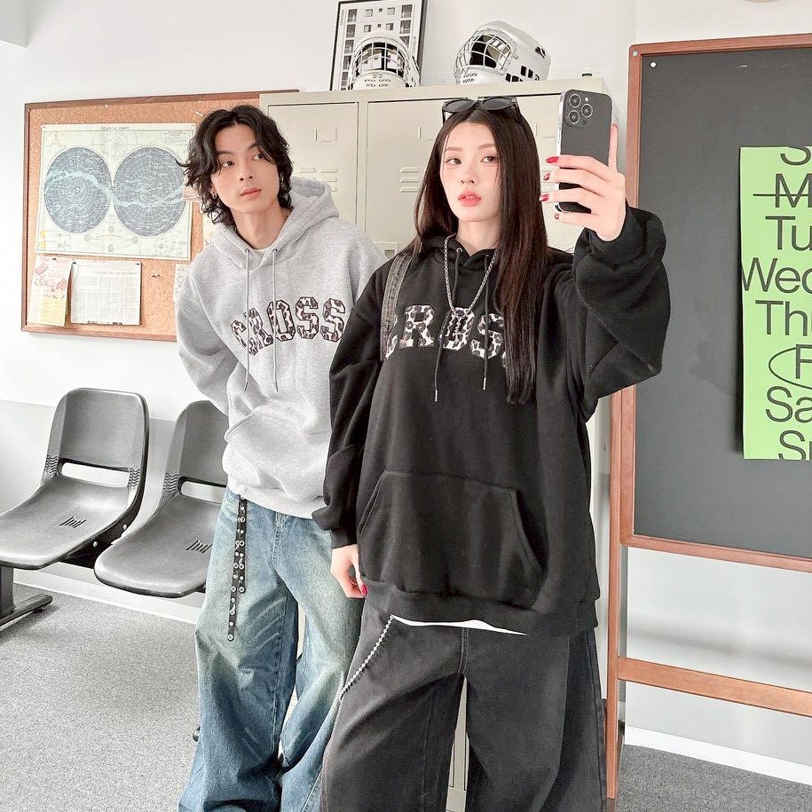 【現貨】CROSS刺繡豹紋帽T