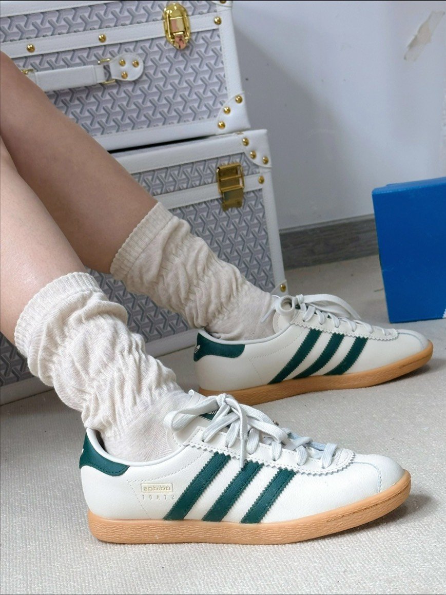 【國外折扣預購】Adidas Originals Stadt 白綠色 奶油白 皮革 焦糖底 復古 德訓鞋｜JR8311