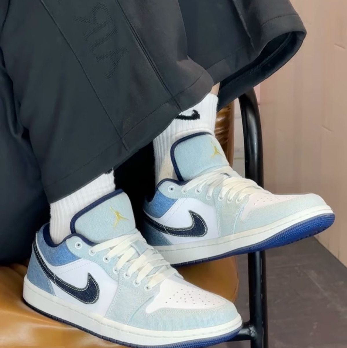 【牛仔風格再度升級】AIR JORDAN 1 LOW AJ1 牛仔丹寧 2.0 拼接 休閒鞋 男鞋｜IH0648-141