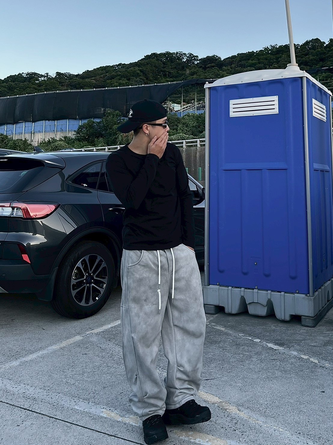 【好穿好看兼具神款】金屬小標刷舊棉褲