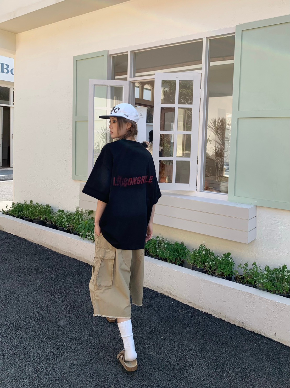 【前後不同色!!!帥酷單品】美式手袖拼接做舊重磅短T