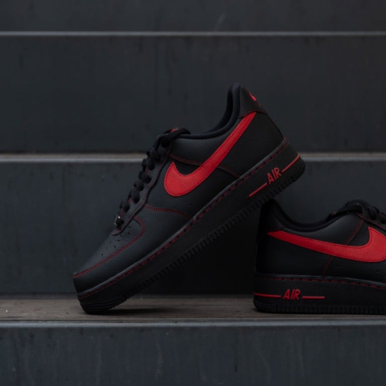 【全新爆款🔥預購】NIKE AIR FORCE 1 黑紅 反車線 男款｜HQ2037-005