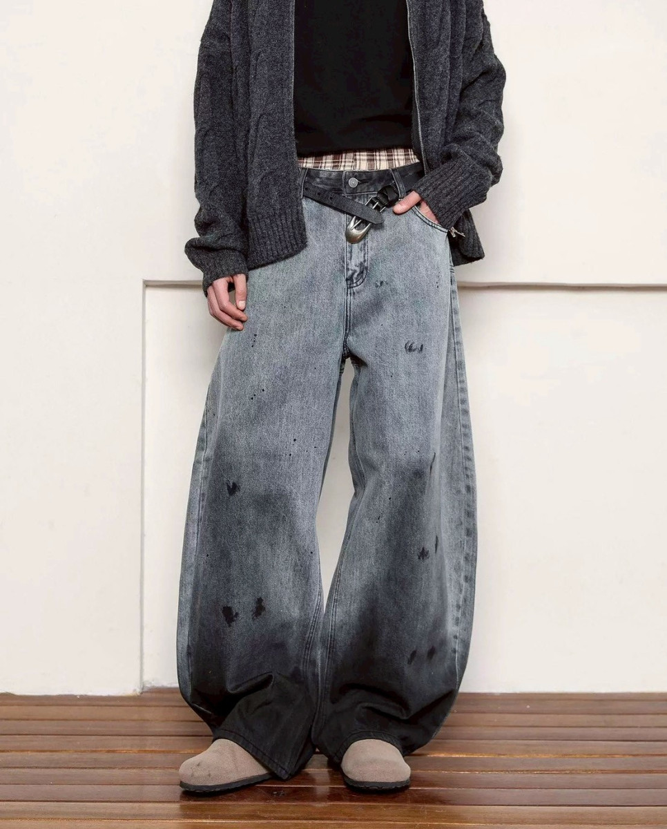 【潮流必備現貨】復古潑墨畫彎刀牛仔褲