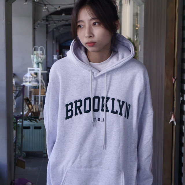【現貨】BROOKLYN刺繡刷毛帽T