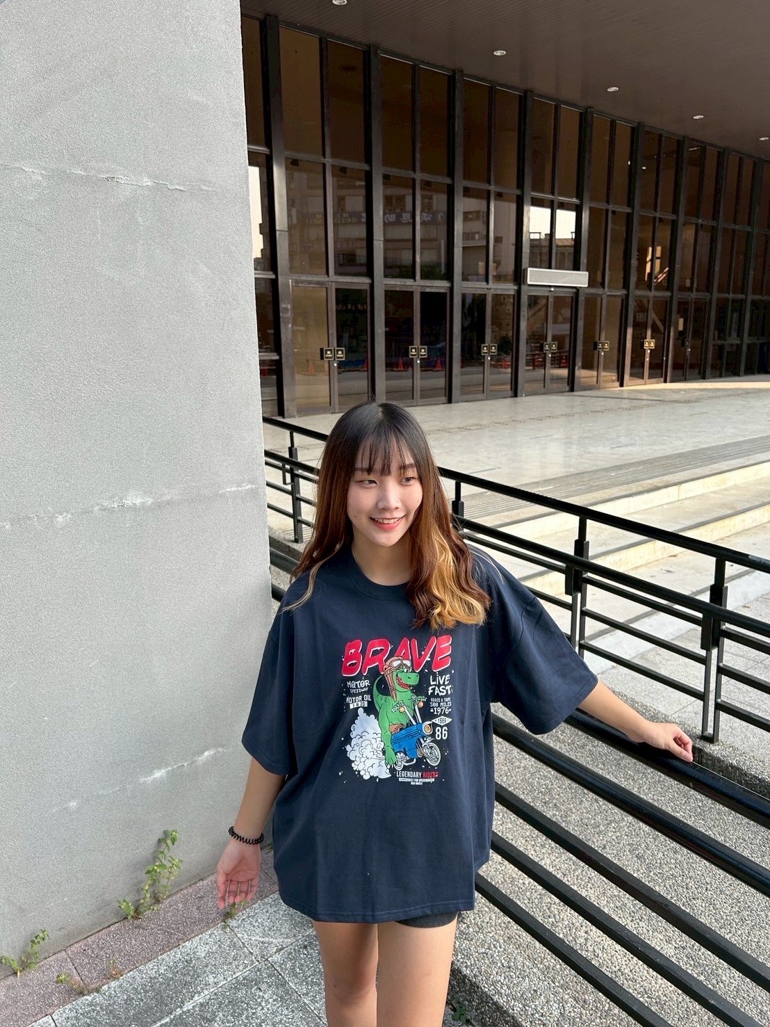 【現貨】恐龍冒險機車短T