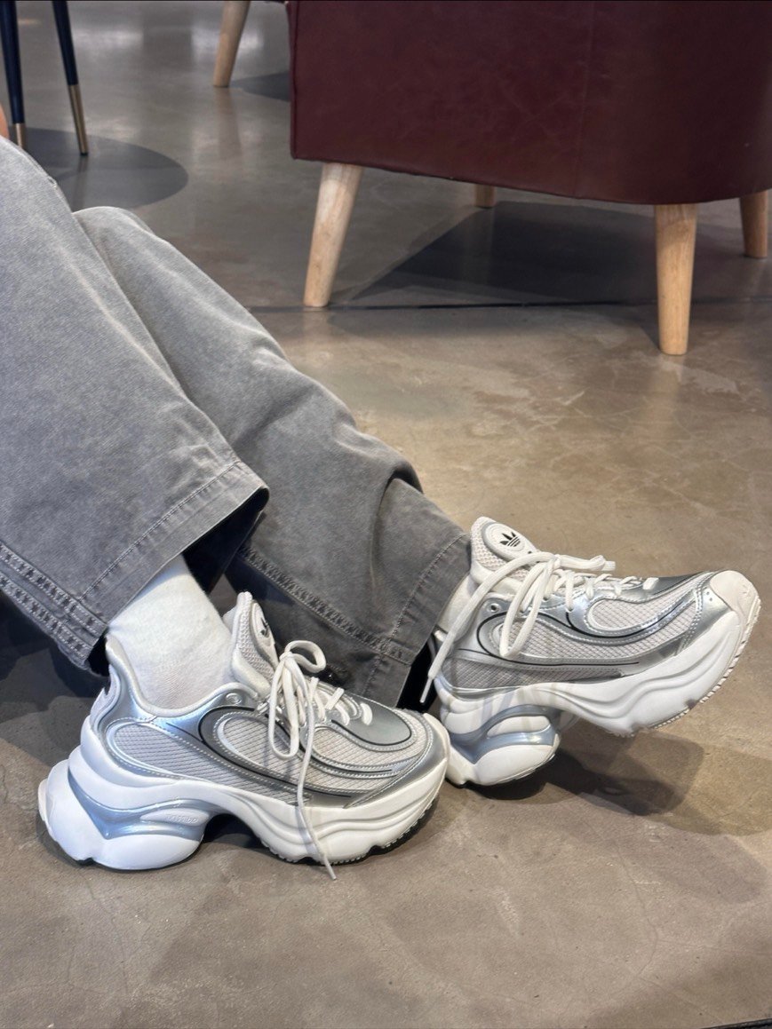 【爆款!新品】ADIDAS OZVENUZ W 復古老爹鞋 白銀 維納斯｜KI0557