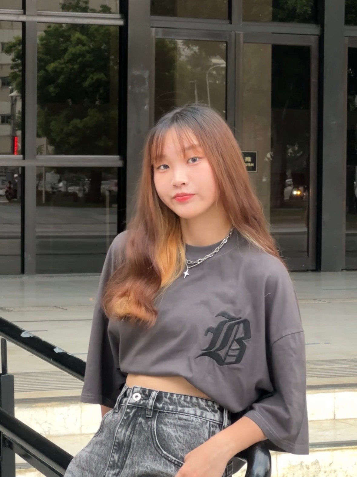 【現貨】歌德字電繡水洗短T