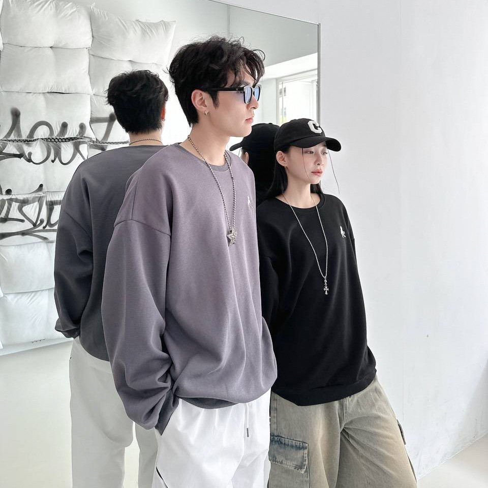 【現貨】刺繡滑板小人大學T