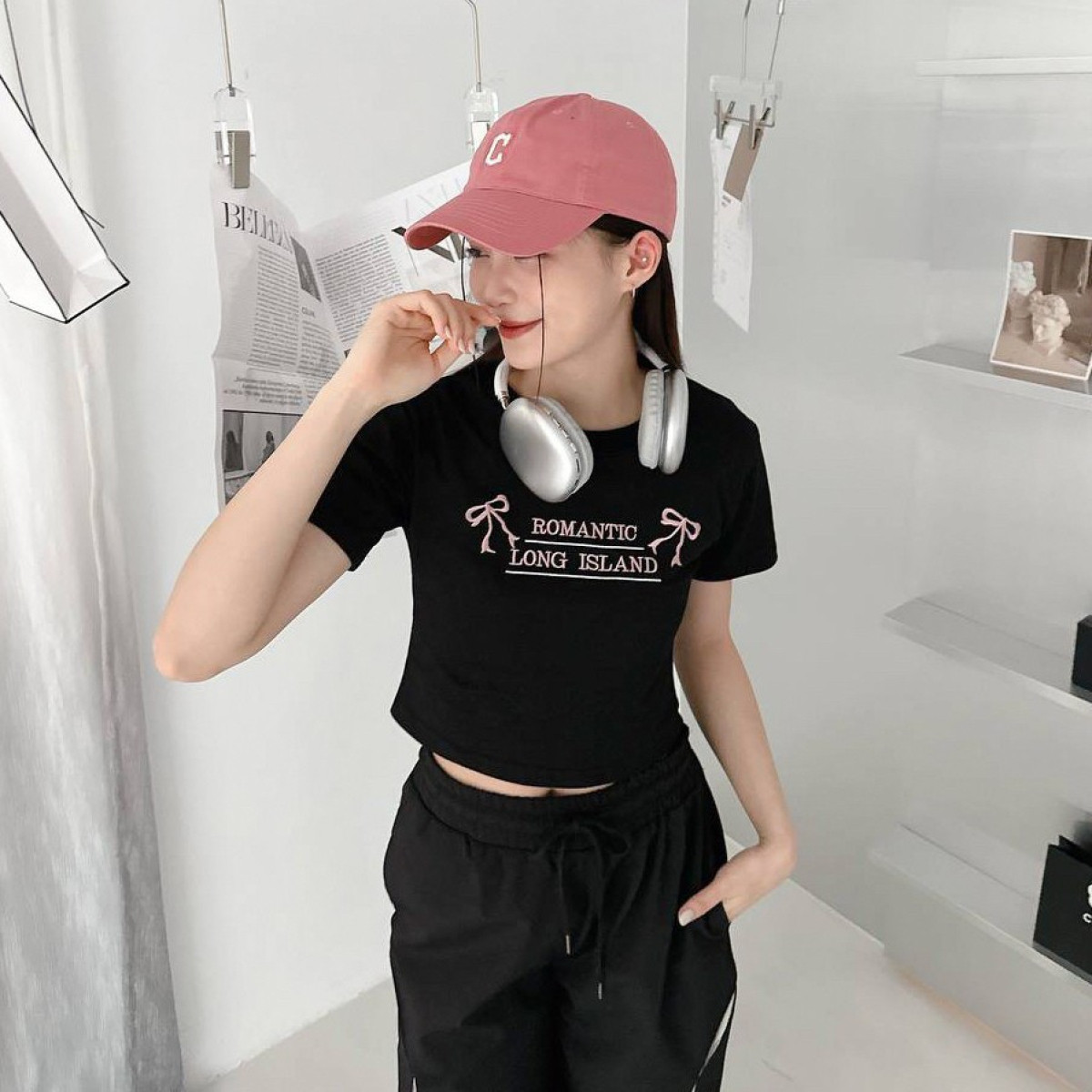 【現貨】刺繡蝴蝶結字母短版短T