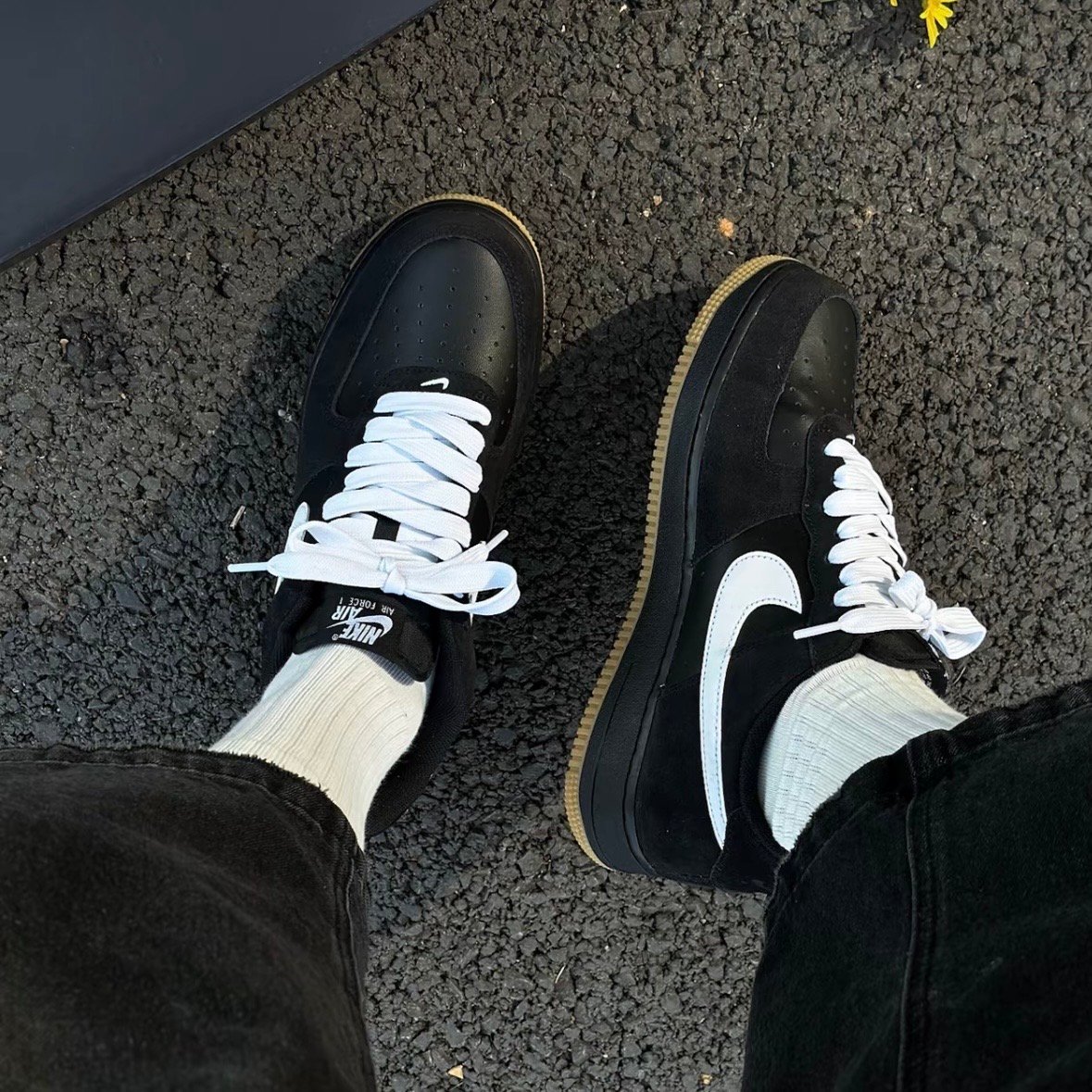 【國外限定預購】NIKE AIR FORCE “BLACK GUM” 黑白生膠｜IB6388-001