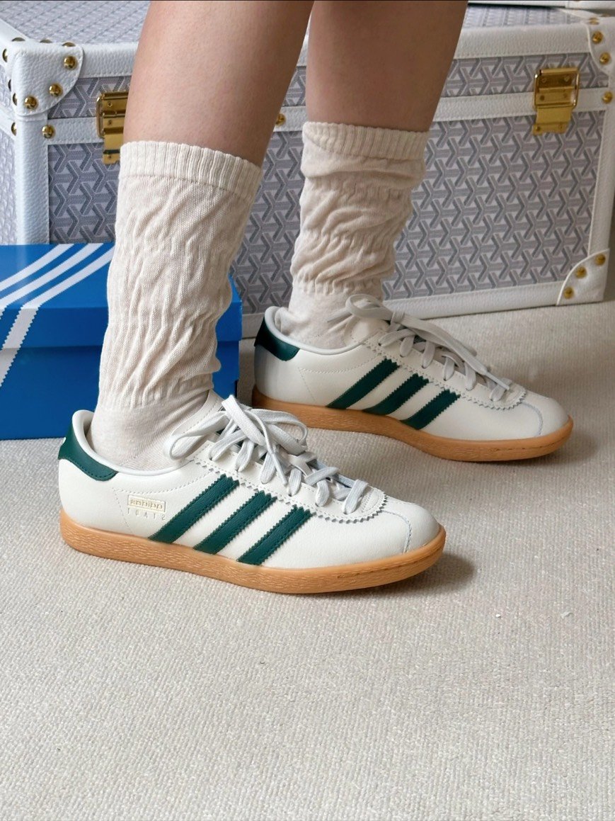 【國外折扣預購】Adidas Originals Stadt 白綠色 奶油白 皮革 焦糖底 復古 德訓鞋｜JR8311