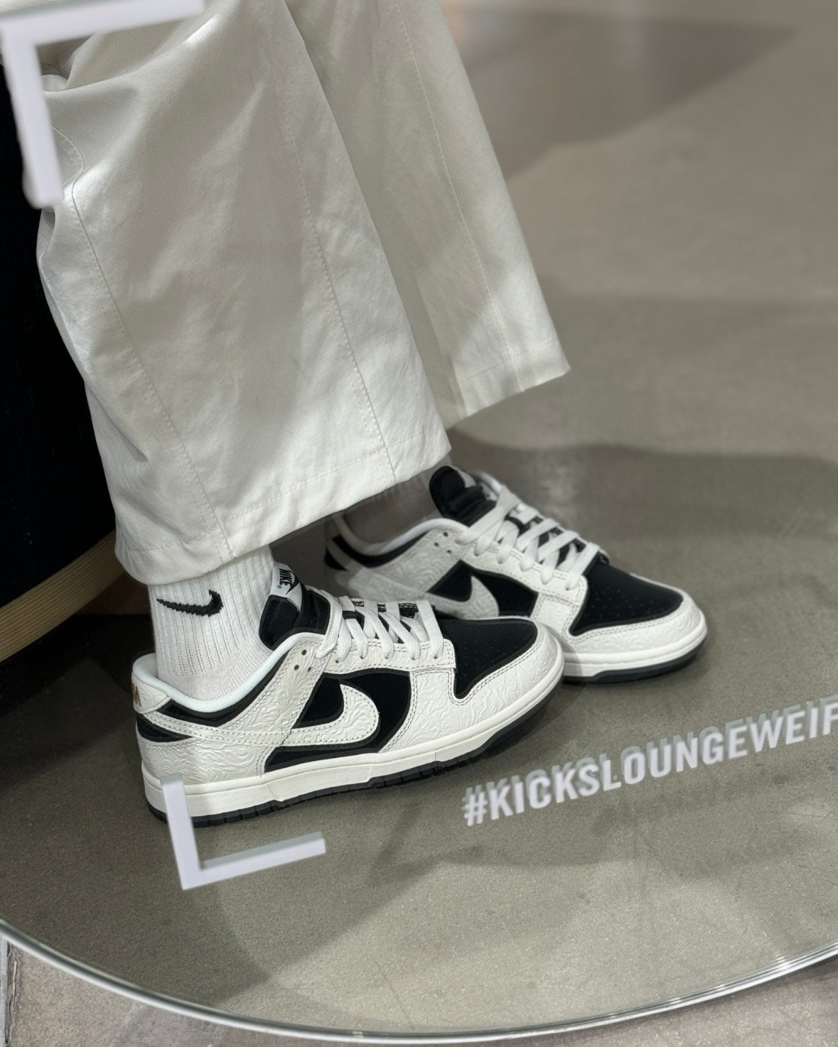 【爆款!現貨】Nike w Dunk Low CNY 浮雕反轉熊貓 飛馬年限定 女款｜IF3944-001