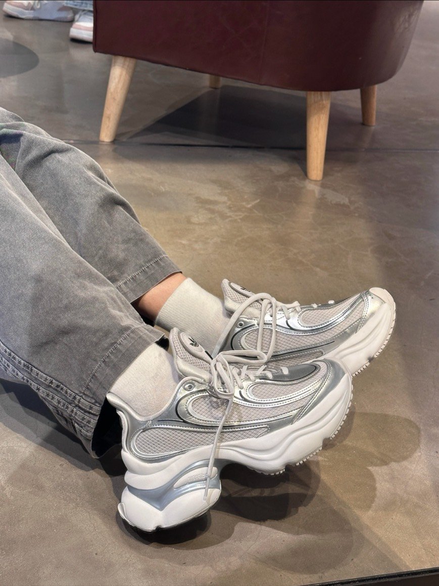 【爆款!新品】ADIDAS OZVENUZ W 復古老爹鞋 白銀 維納斯｜KI0557