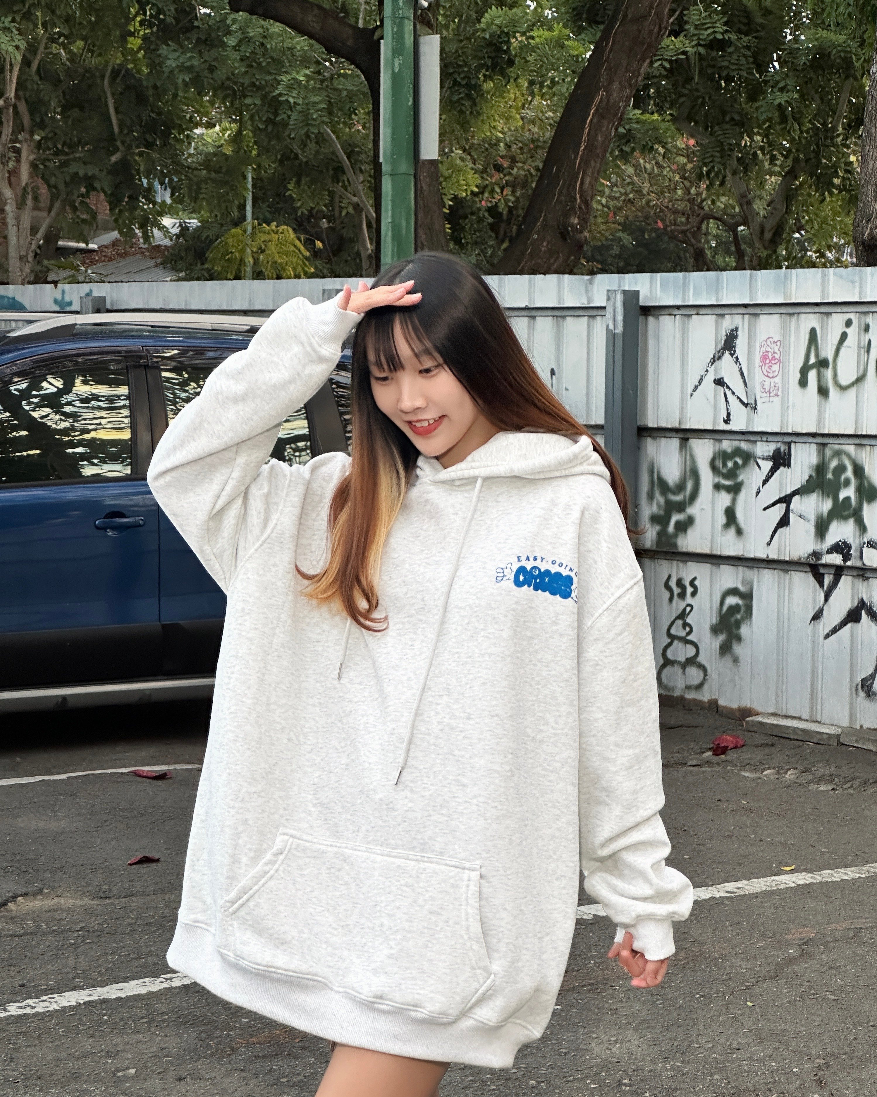 【現貨速發】Nice手勢牛奶絨帽T