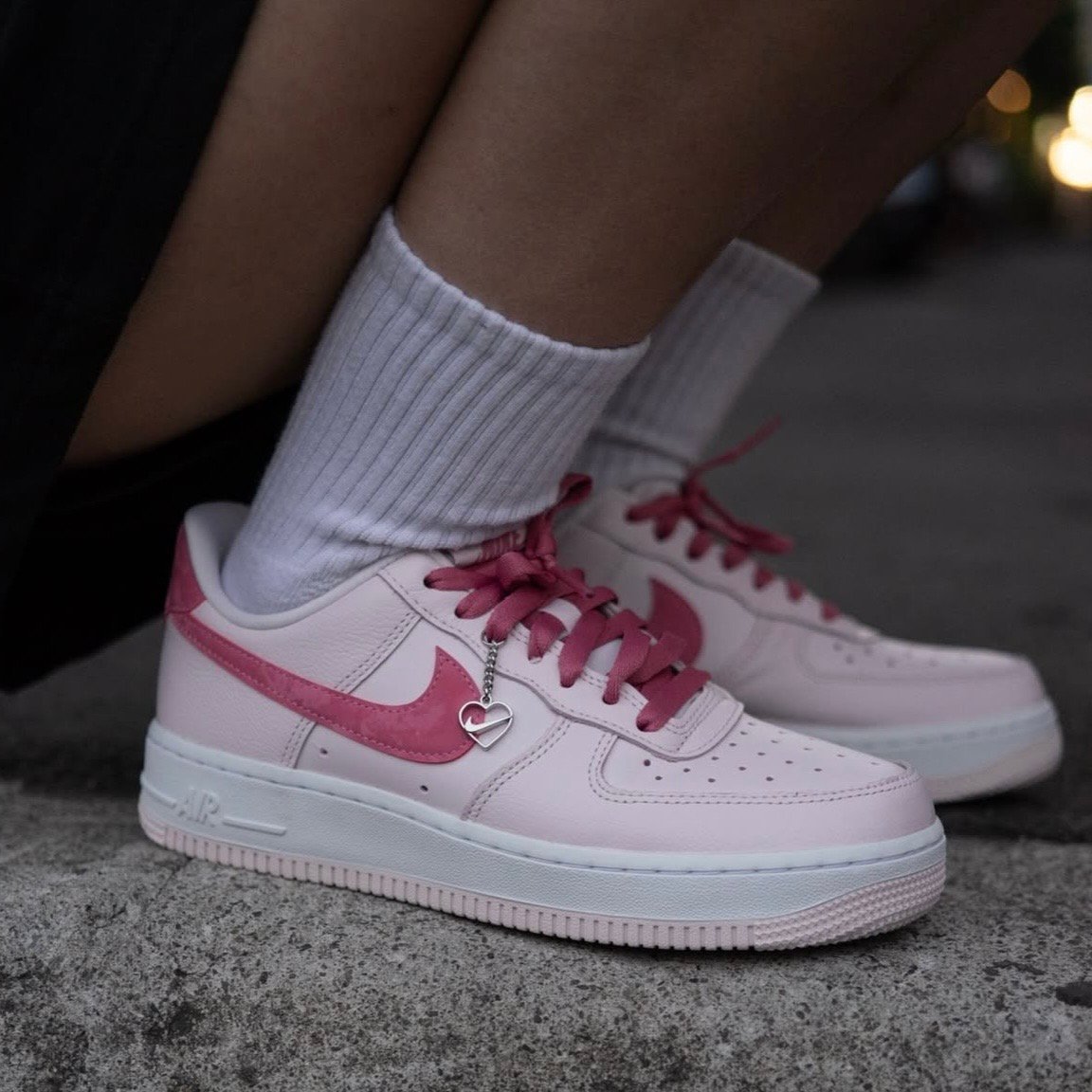 【限量!💟情人節限定】NIKE AIR FORCE 1 'Valentine's Day' 漸層粉｜IO8755-600