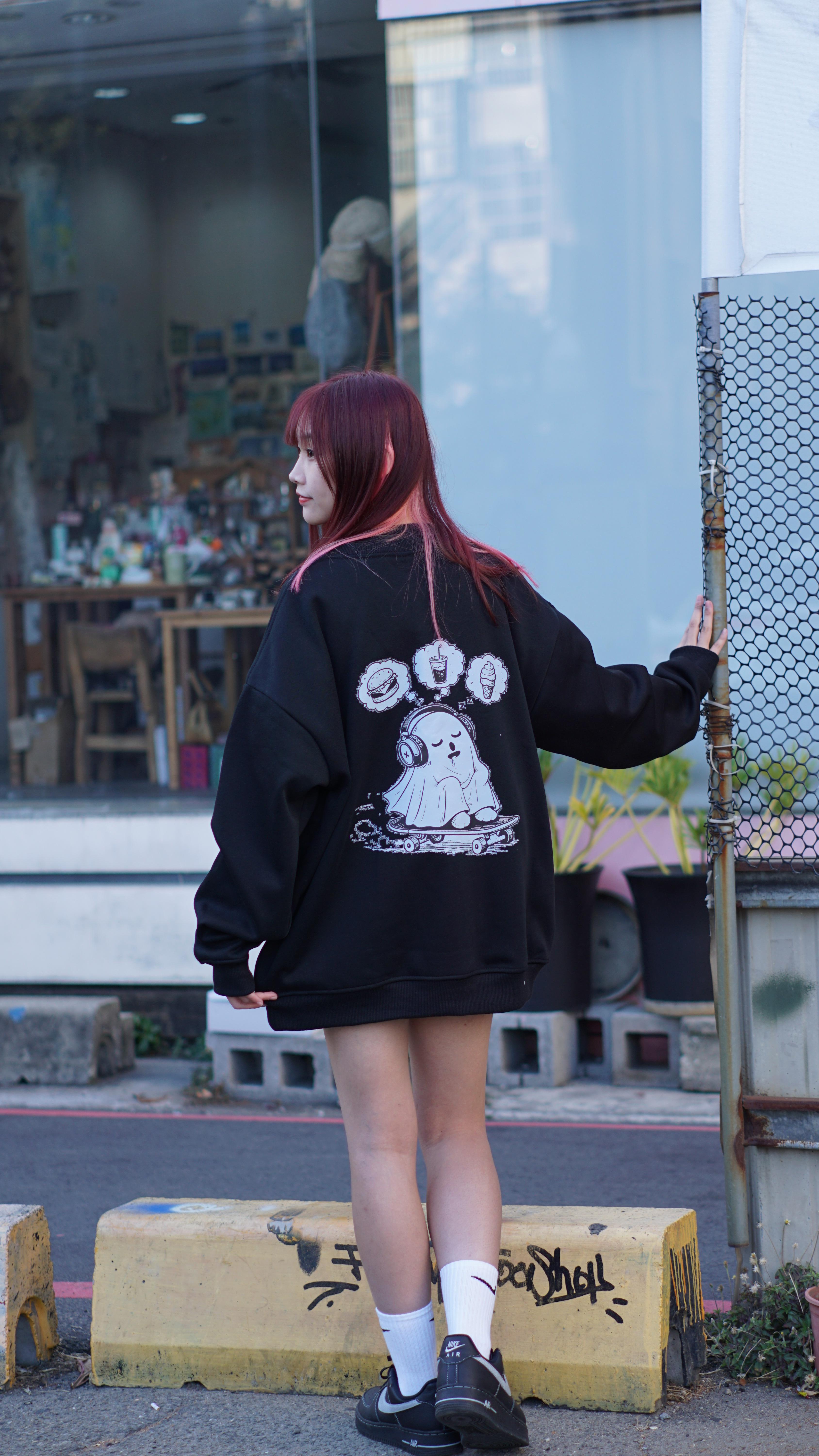 【現貨】貪吃滑板小幽靈牛奶絨大學T