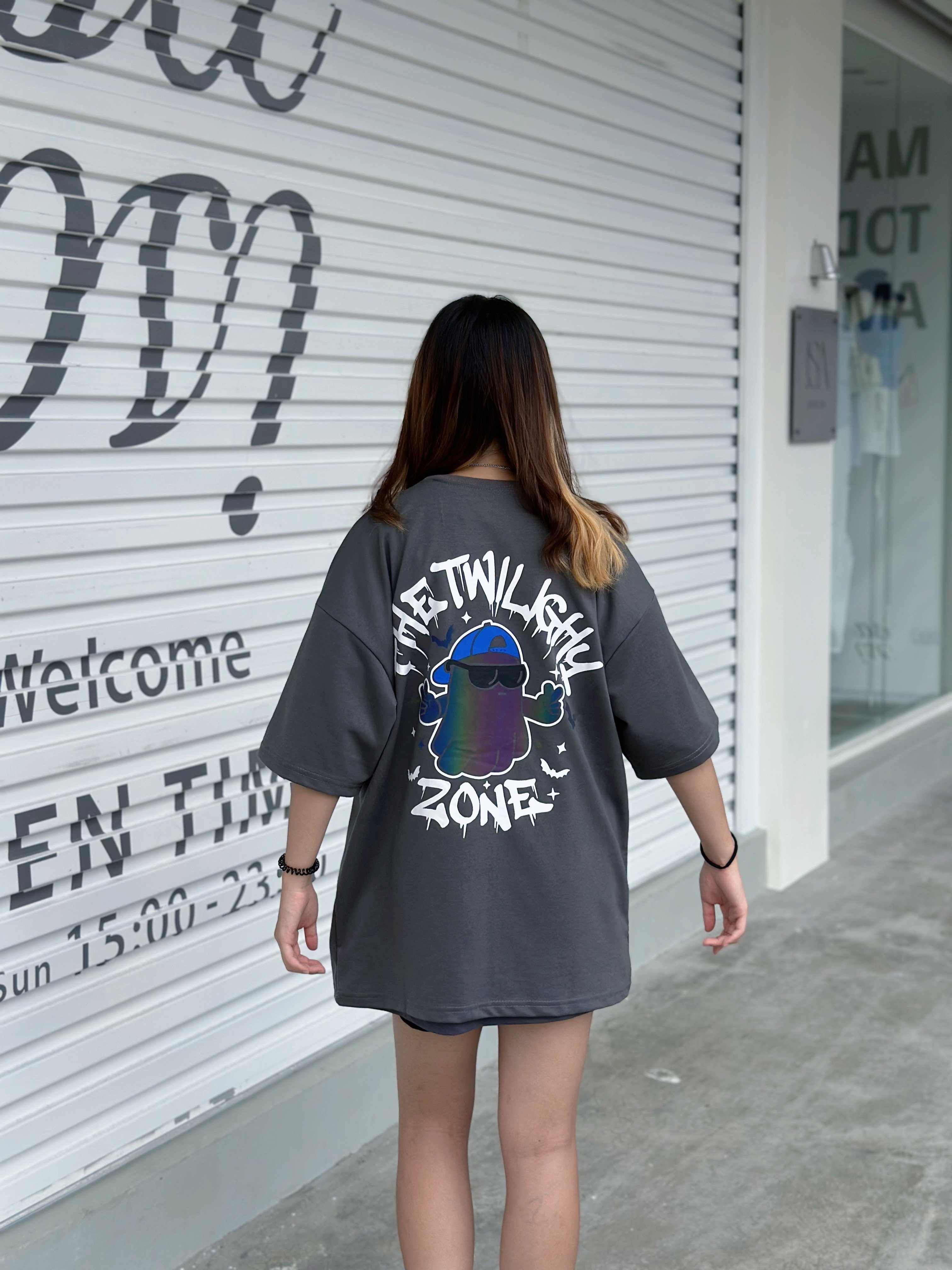 【現貨】反光炫彩墨鏡幽靈短T