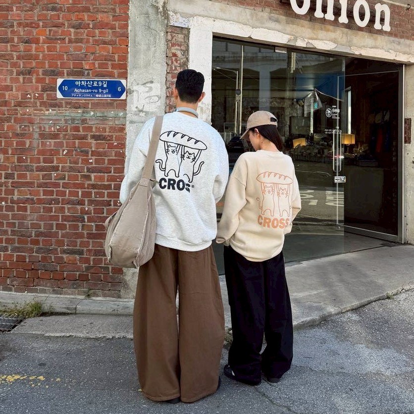 【現貨】CROSS麵包貓咪大學T