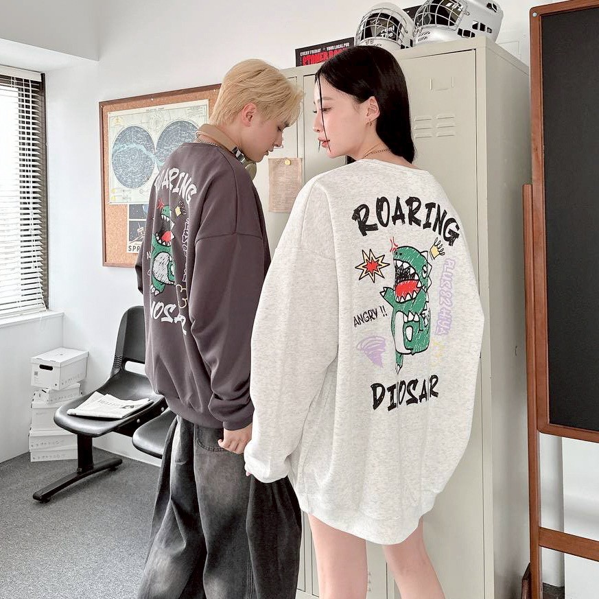 【現貨】ROARING DINOSAUR恐龍塗鴉感大學T