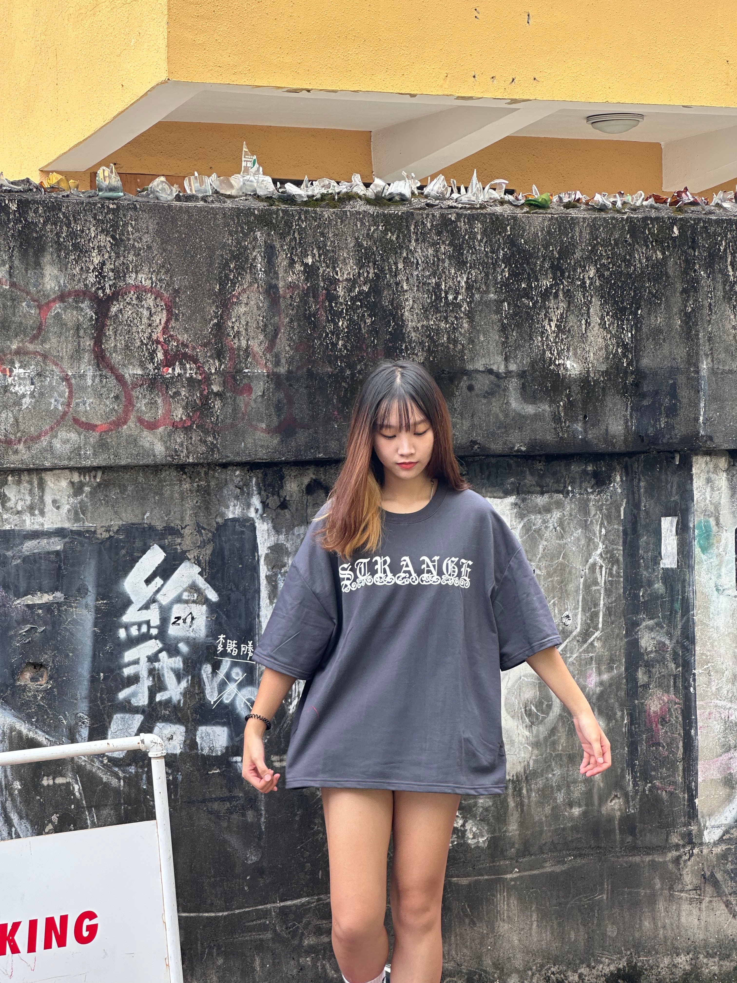 【潮流現貨】歌德字印花短T