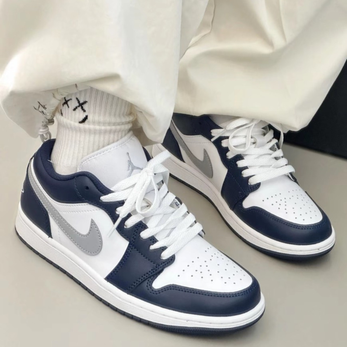 【藍調之光】Air Jordan 1 Low 藍灰勾｜553558-141