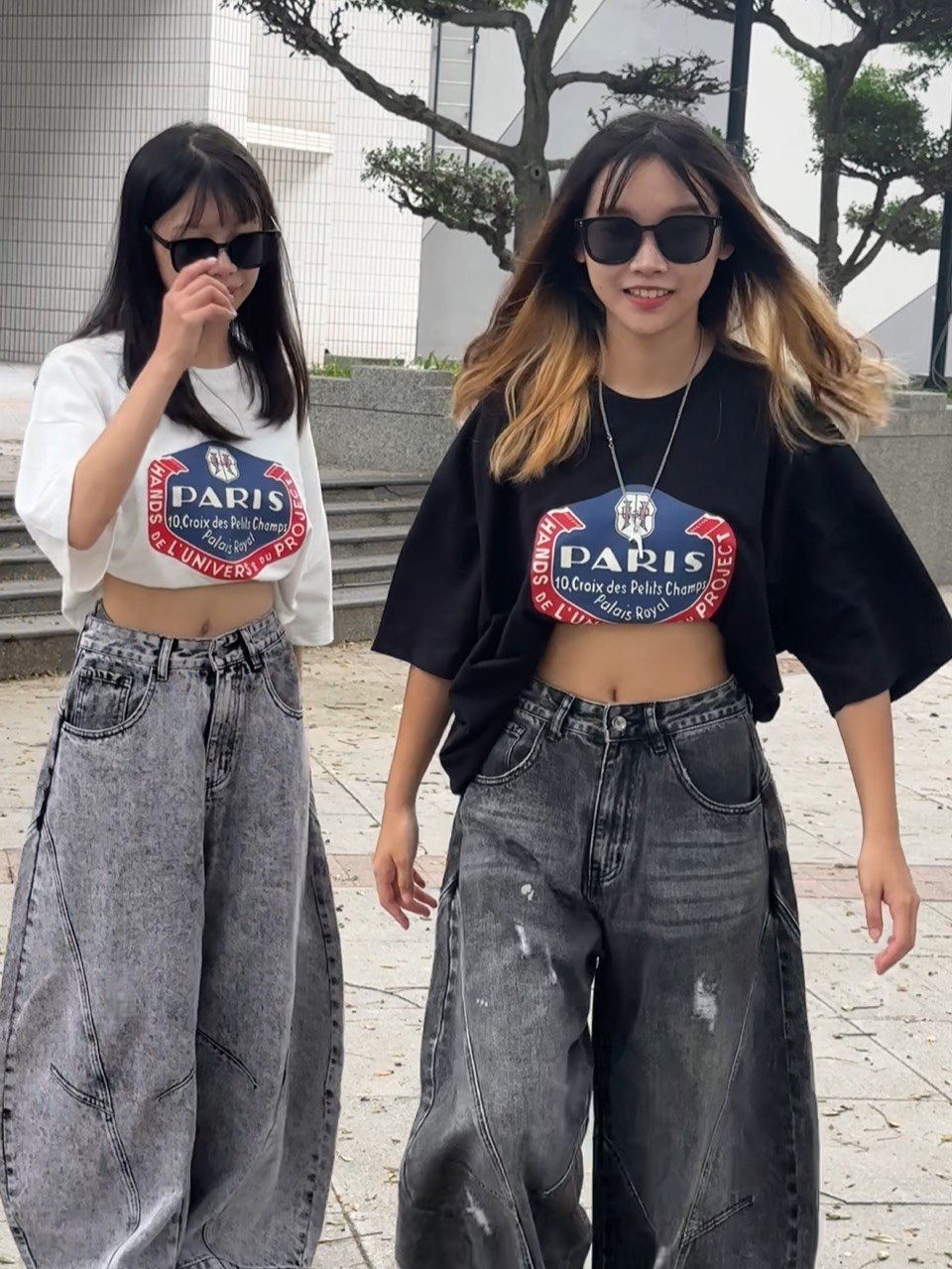 【現貨】PARIS徽章短T