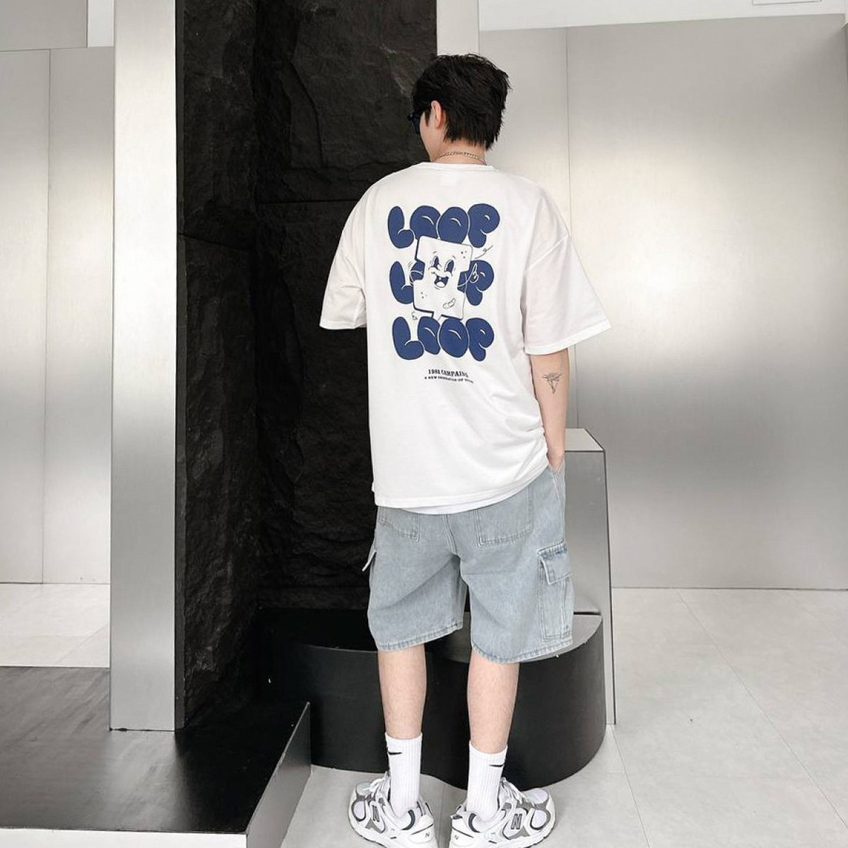 【萌度爆炸!!!現貨】卡通泡泡英文字短T