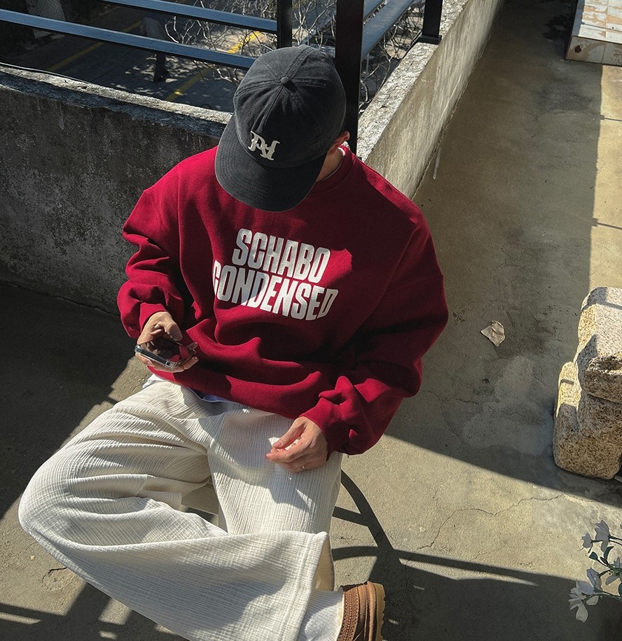 【預購】簡約字母印花牛奶絨大學T