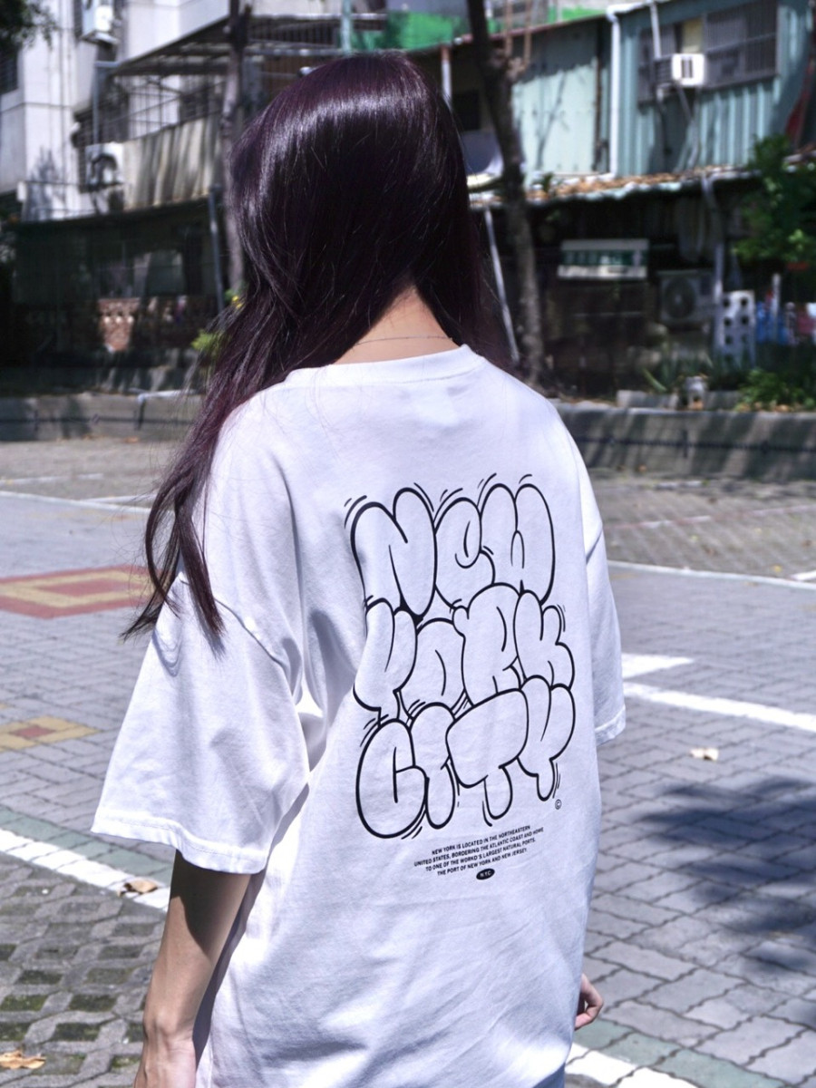 【現貨】NEW YORK CITY泡泡簍空英文字短T