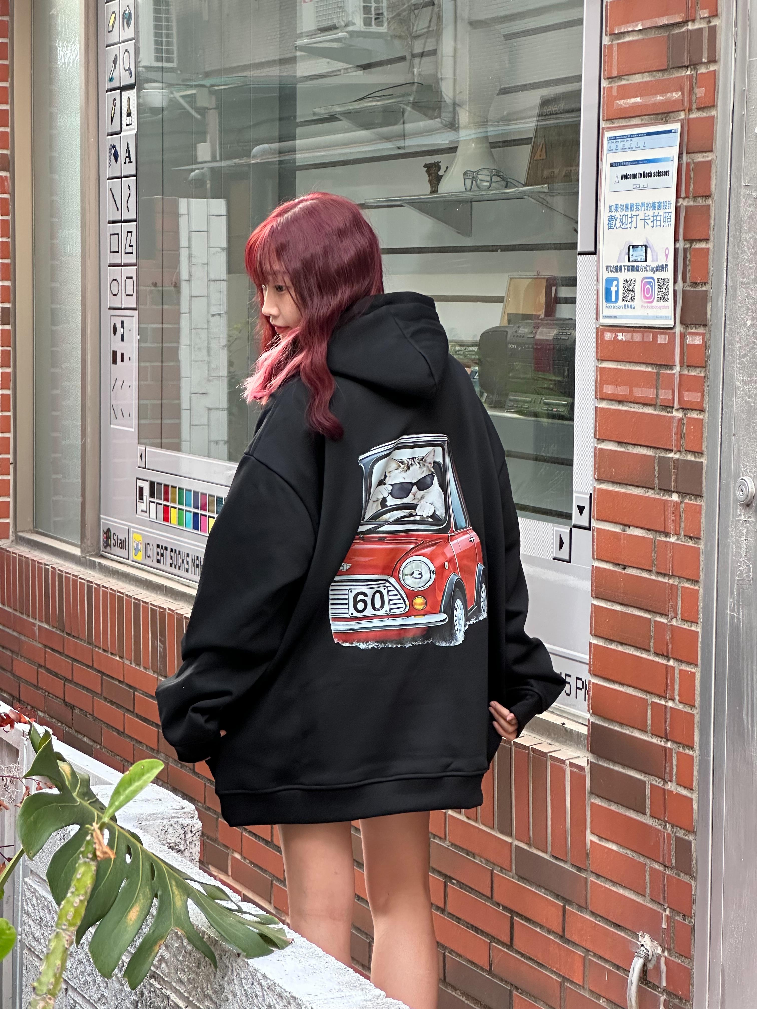 【現貨速發】酷貓開車牛奶絨帽T