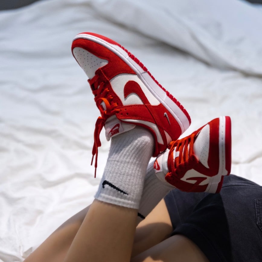 【這紅一眼入魂!!!】NIKE W DUNK LOW 車厘子紅 紅白 櫻桃紅 小銀勾 女鞋｜IO4244-103