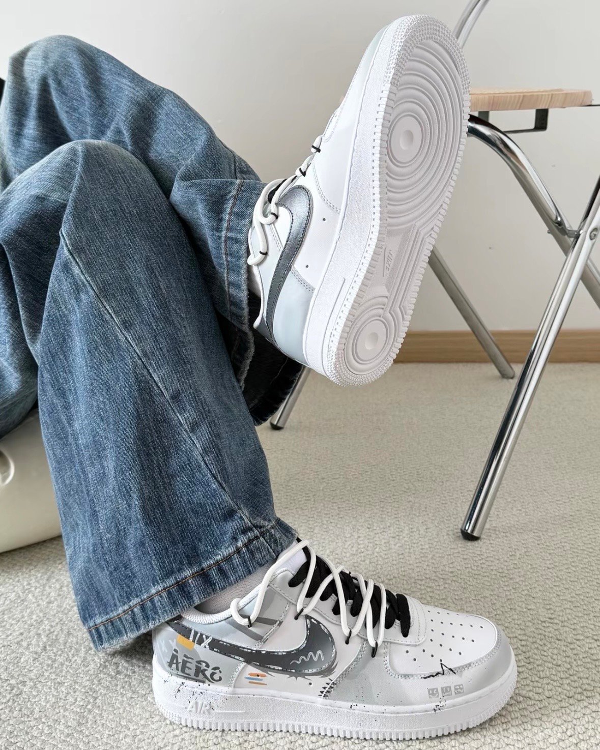 【訂製款】Nike Air Force 1 灰白塗鴉日記